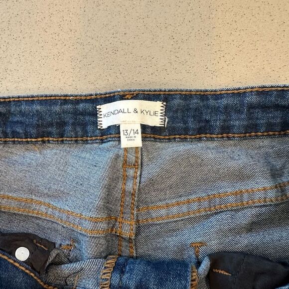 Kendall & Kylie Junior Girls Blue Distressed Skinny Jeans Size 13/14 - Picture 6 of 12